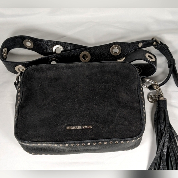 Michael Kors Brooklyn Camera Bag Suede Leather, Tassel & Rings Crossbody - Picture 2 of 15